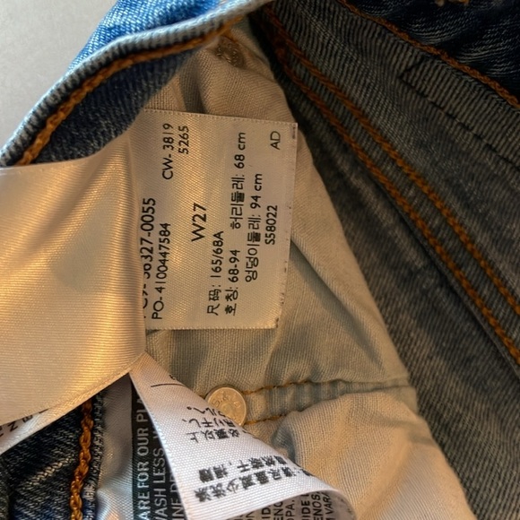 501 Levi’s Shorts high rise raw hem size 27 - Picture 3 of 3